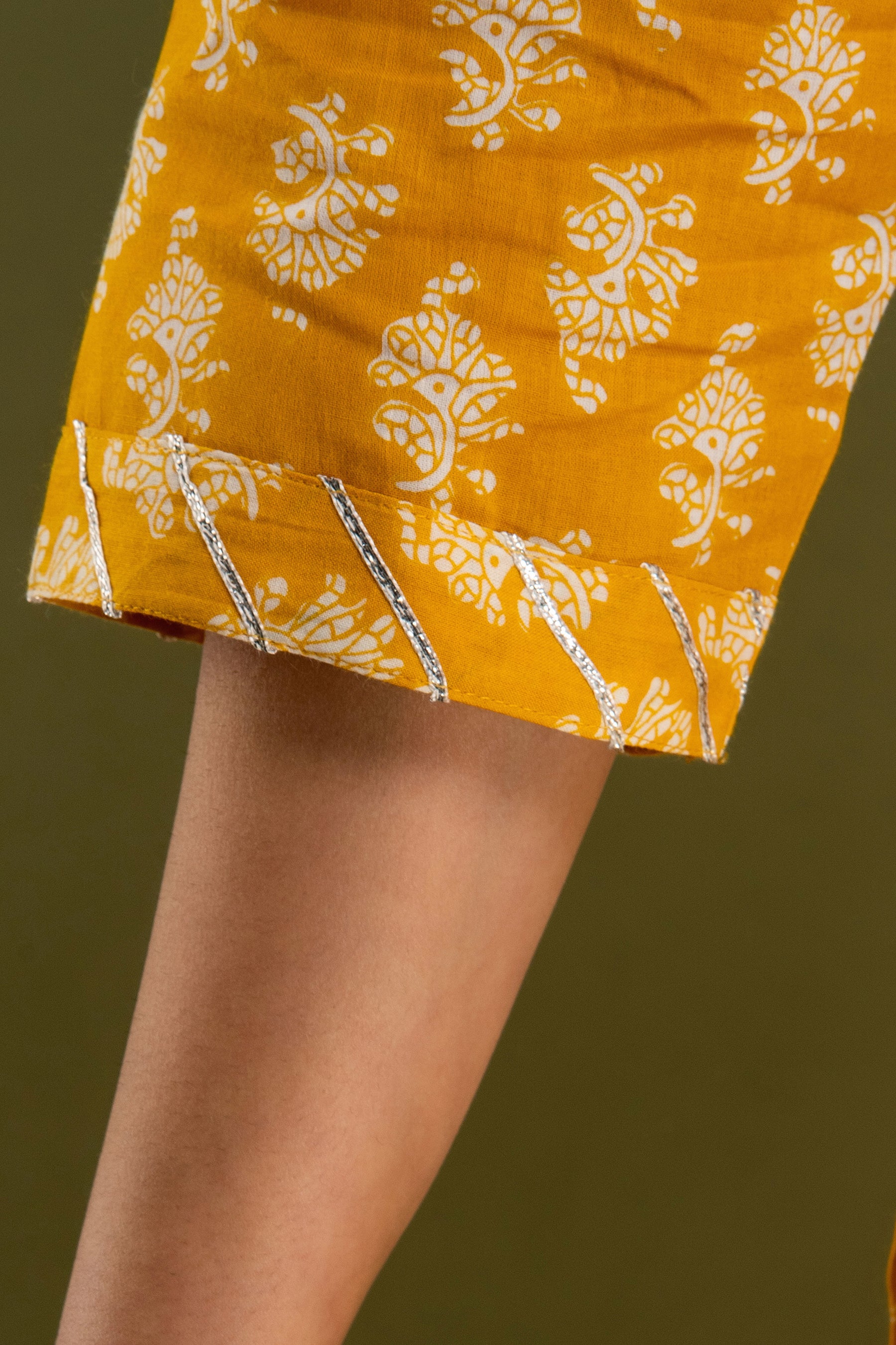 Haldi Hues Dupatta Set