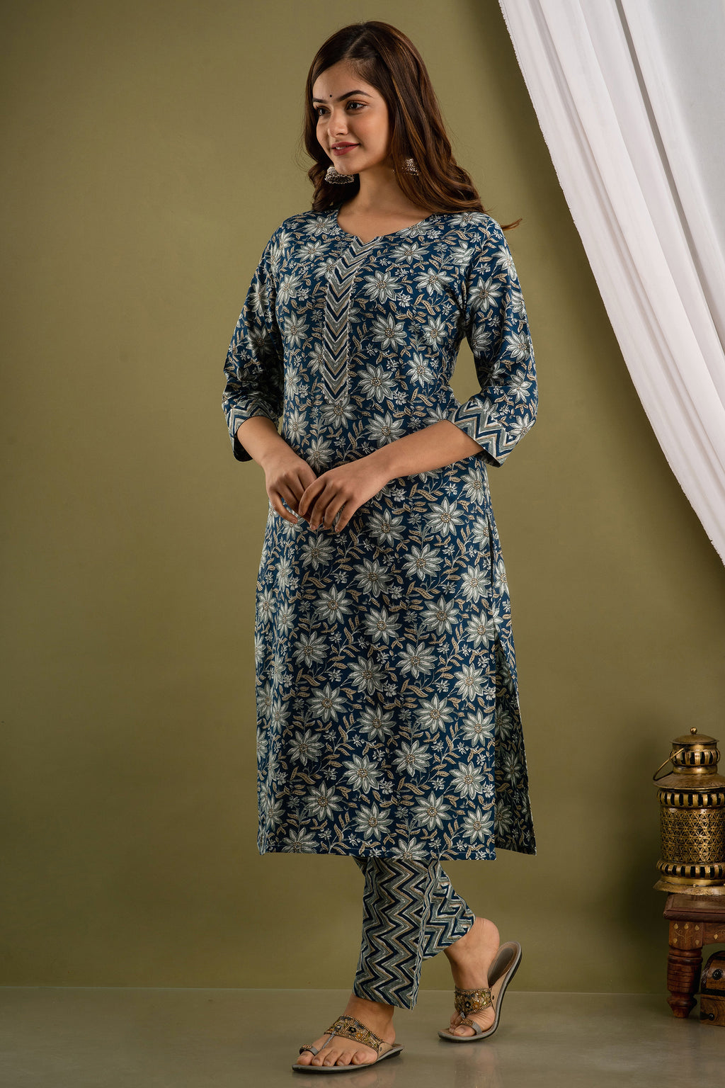 Indigo Chevron Dupatta Set