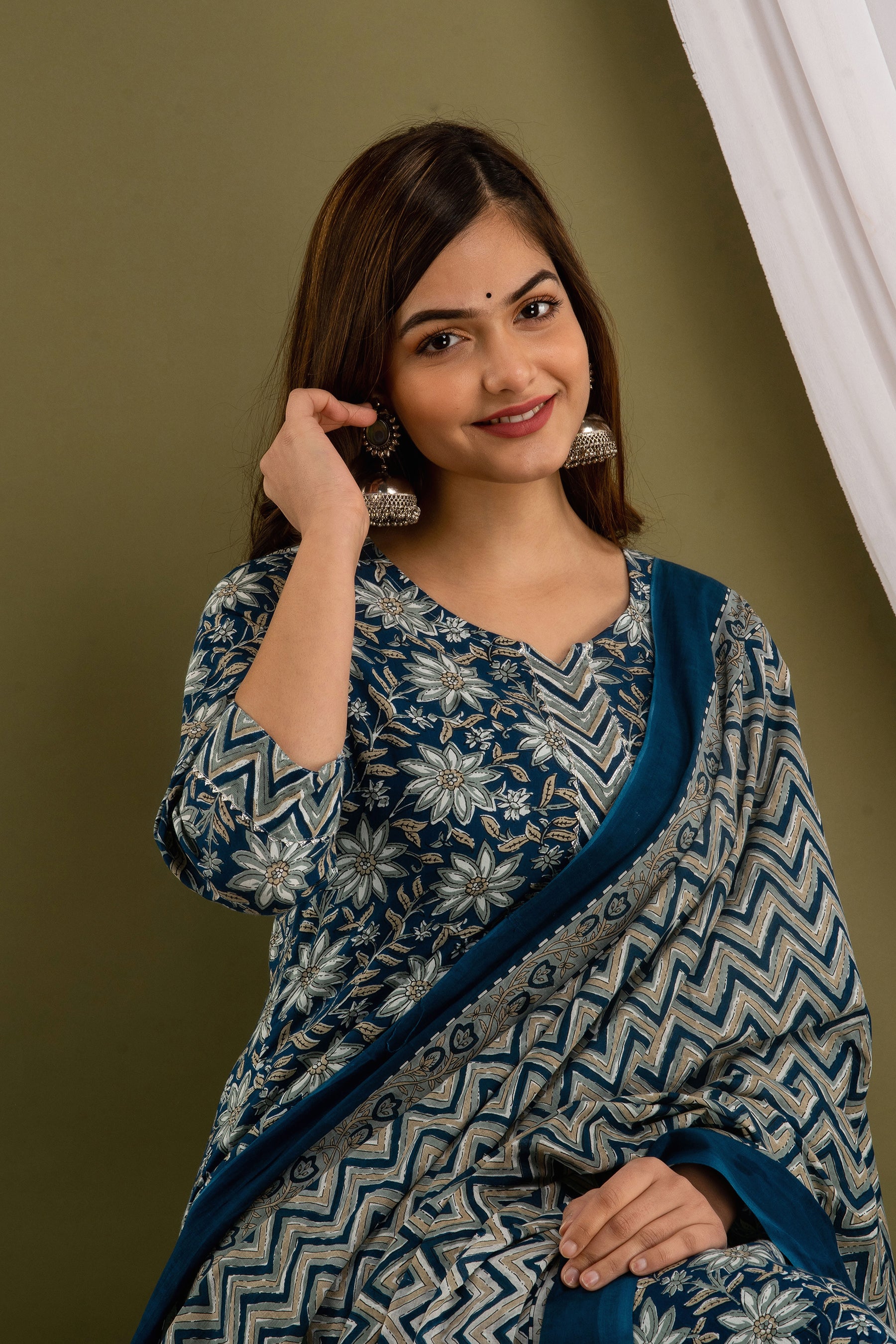 Indigo Chevron Dupatta Set
