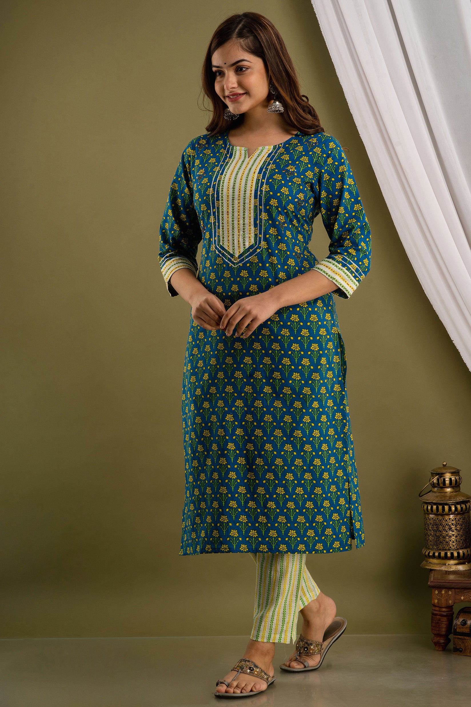 Peacock Meadow Dupatta Set