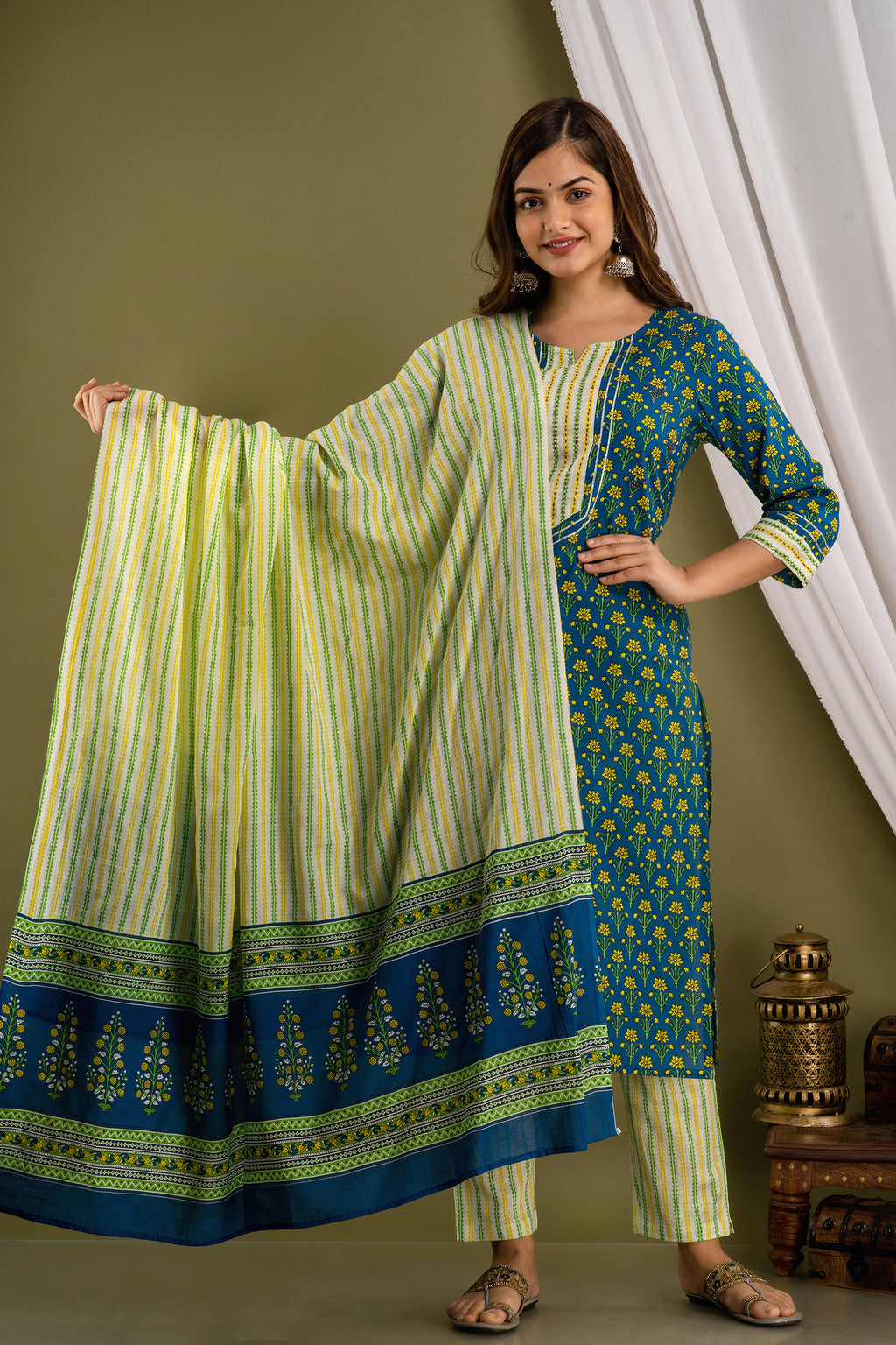 Peacock Meadow Dupatta Set