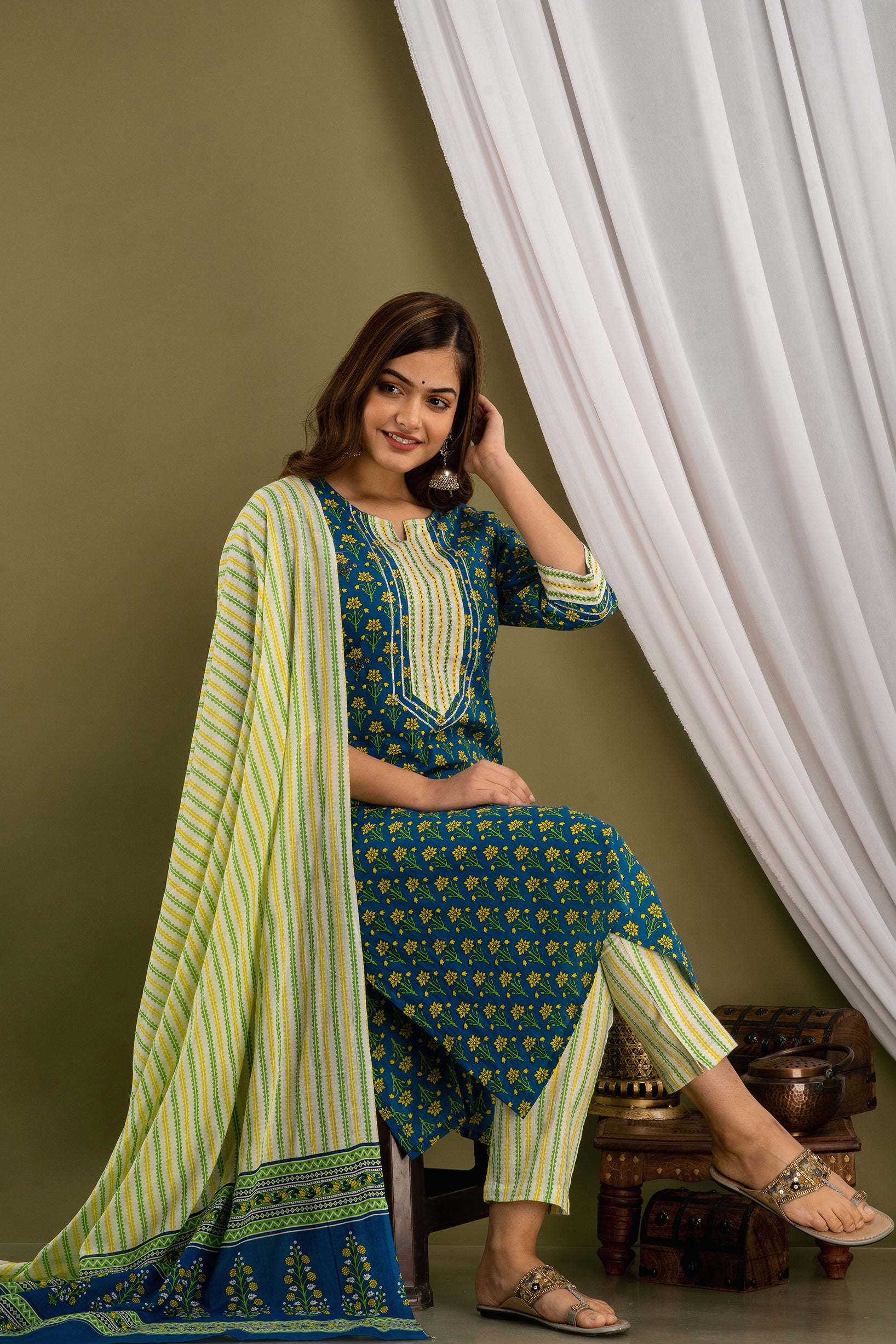 Peacock Meadow Dupatta Set