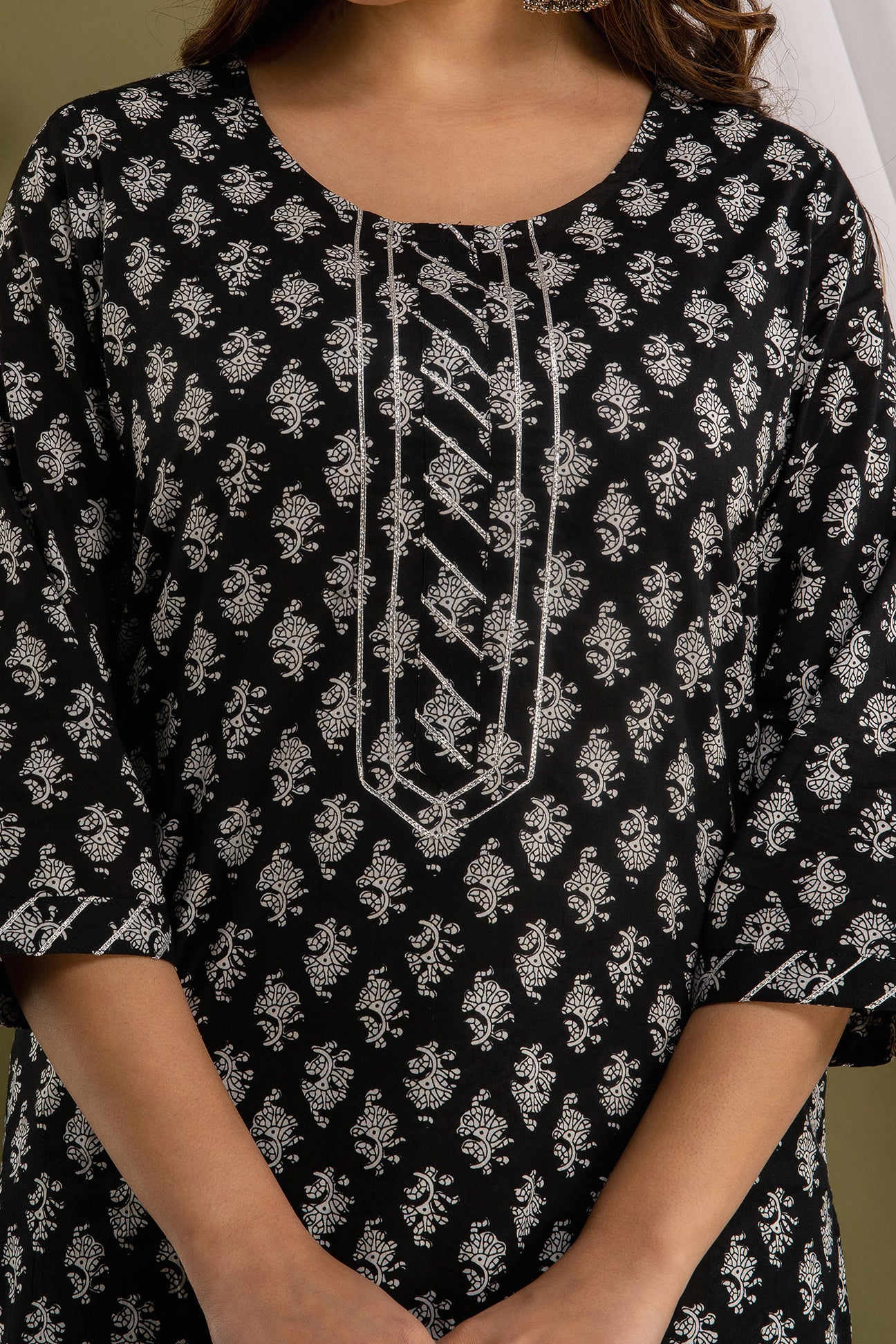 Moonlit Monochrome Dupatta Set