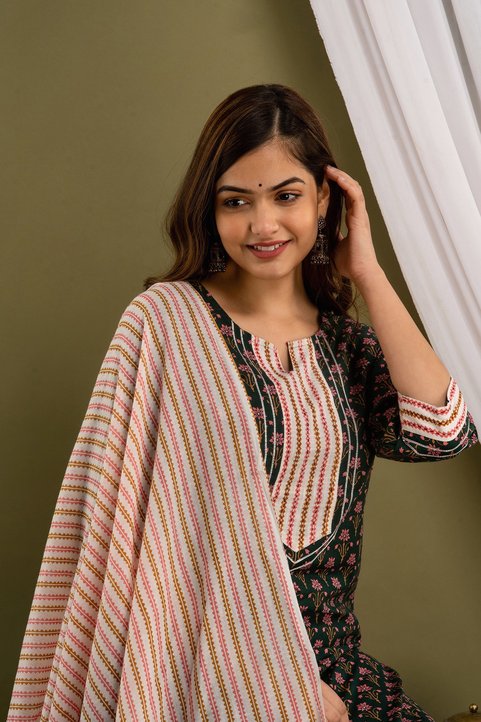 Forest Rose Dupatta Set