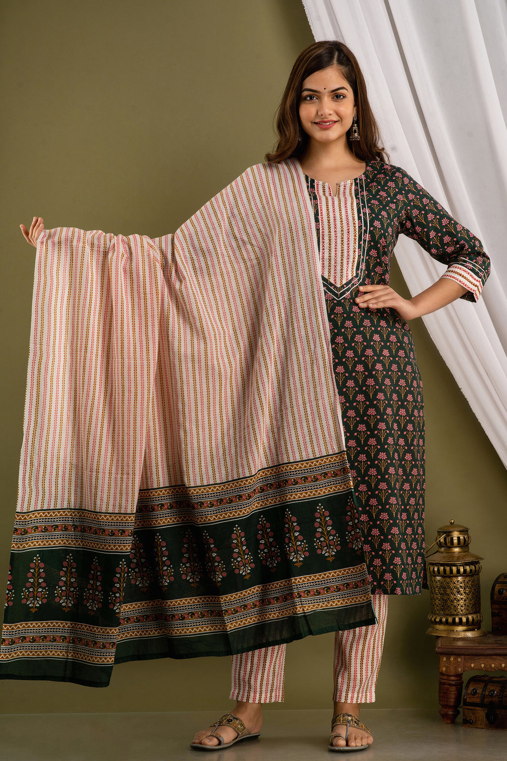 Forest Rose Dupatta Set