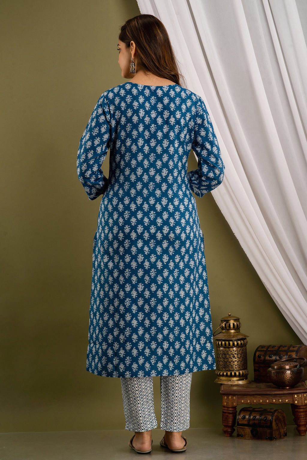 Majestic Indigo Dupatta Set