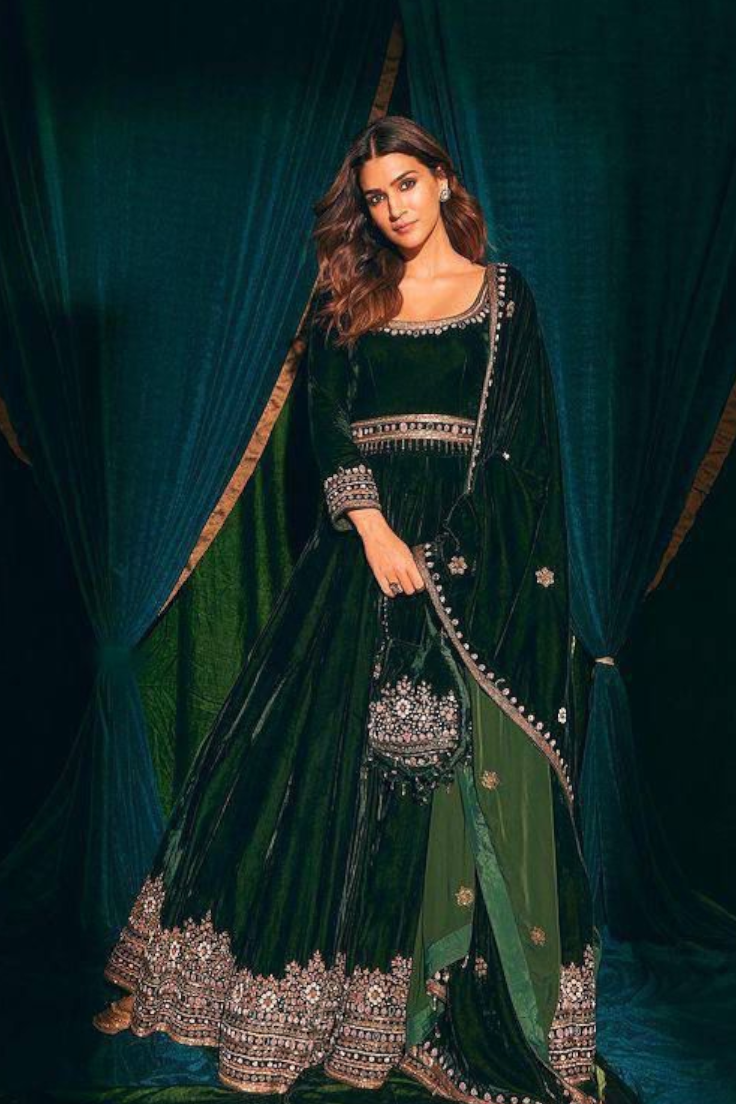 Emerald Velvet Royale Set