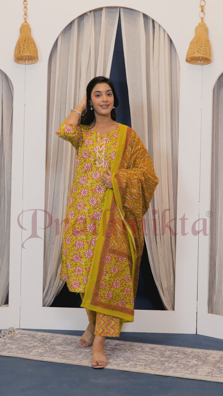Saffron Rust Dupatta Set